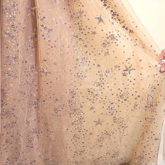 Prom dress - Picture 4 of 8